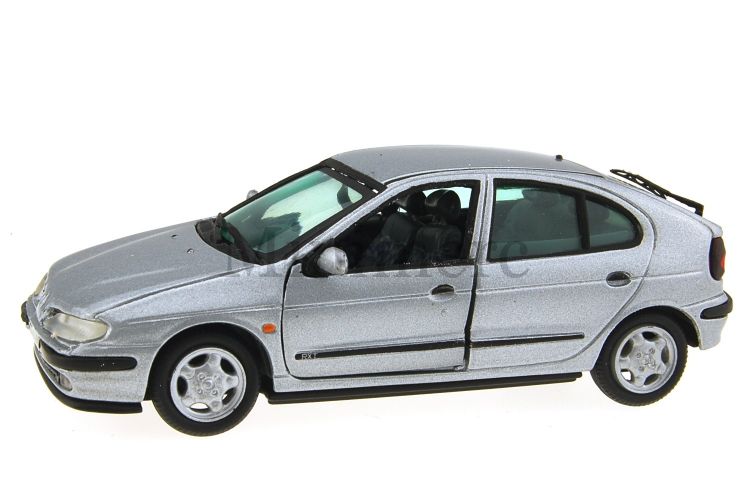1/43 Scale SALVAT Renault Megane RXE 1997 – IXO/Jumajo – Unforgettable 80/90 Series