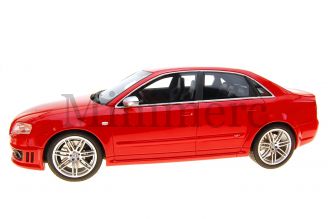 Audi RS4 B7 Sedan Scale Model