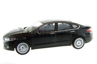 Ford Fusion Scale Model