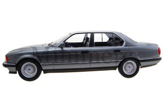 BMW 7 SERIES E32 Scale Model