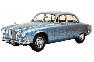 Jaguar 420 Scale Model