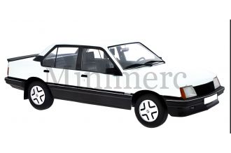 Vauxhall Cavalier SR Scale Model