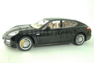 Porsche Panamera 4S Scale Model