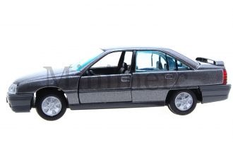 Opel Omega 3000 Scale Model