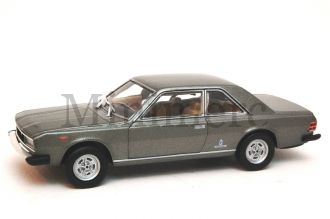 Fiat 130 Coupe Scale Model