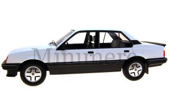 Vauxhall Cavalier SR Scale Model