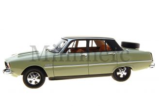 Rover 3500 P6b Saloon Scale Model