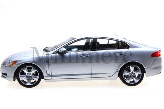 Jaguar XF Scale Model