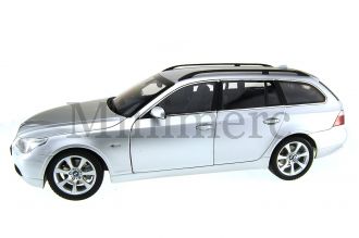 BMW 545i Touring Scale Model