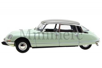 Citroen DS 20 Scale Model