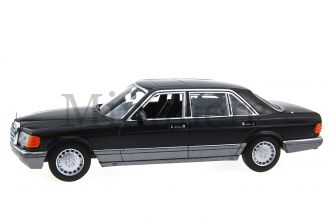 Mercedes 560 SEL Scale Model