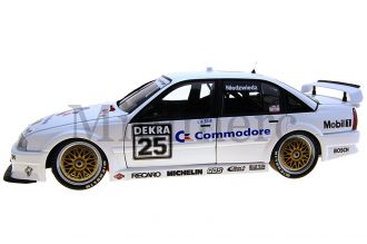 Opel Omega 3000 24V Scale Model