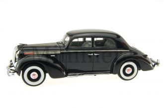 Opel Admiral limousine Scale Model