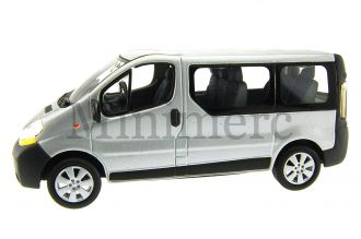 Renault Trafic dCi 100 Combi Scale Model