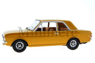 Ford Cortina Mk2 Twin Cam (Lotus) Scale Model