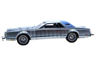 Lincoln Continental Mark V Scale Model