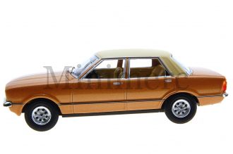 Ford Cortina Mk4 1.6 GL Scale Model