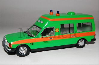 W123 300D Ambulance Scale Model