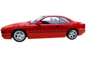 BMW 850 CSI Scale Model