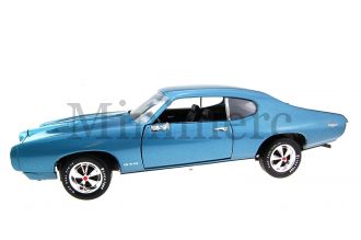 1969 Pontiac GTO Scale Model