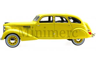 Berliet 11CV Dauphine Scale Model