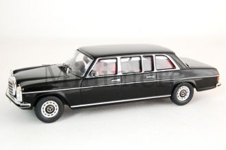 230 Limousine Scale Model