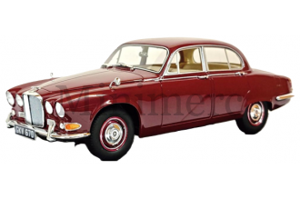Jaguar 420 Scale Model