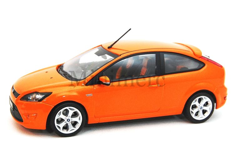 143 Ford Focus ST Diecast Model Minimerc