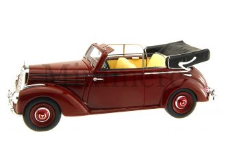 Mercedes 220 Cabriolet B Scale Model