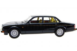 Jaguar XJ40 Scale Model