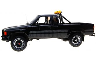 Toyota Hilux SR5 Scale Model