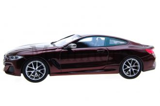 BMW M850i Scale Model