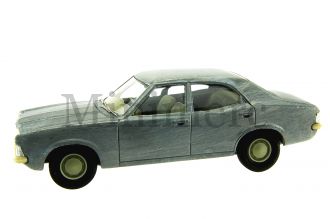 Ford Cortina MK3 Scale Model