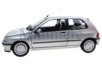 Renault Clio 16S Scale Model