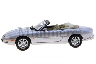 Jaguar XK8 Cabrio Scale Model