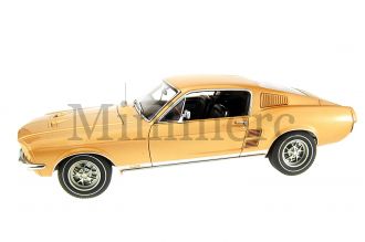 Ford Mustang GT 390 Scale Model